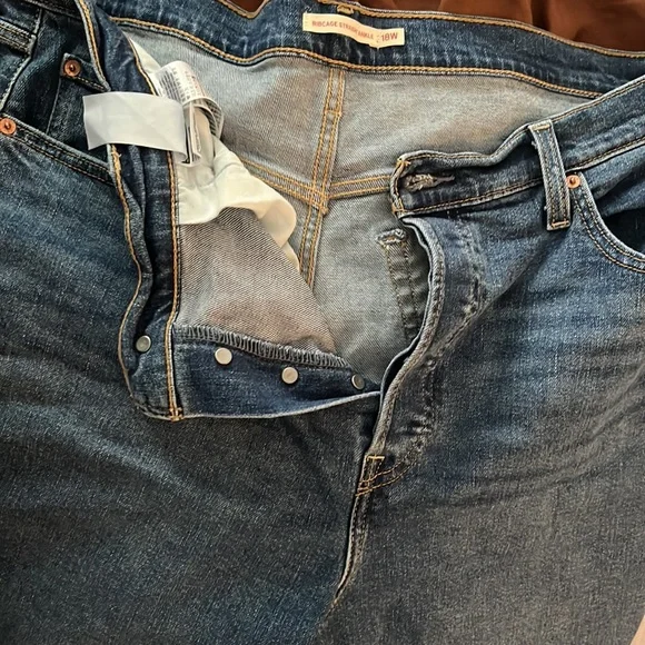 Levi's Ribcage Straight Ankle Jeans Size 18W Womens Plus Size, EC - Picture 6 of 6